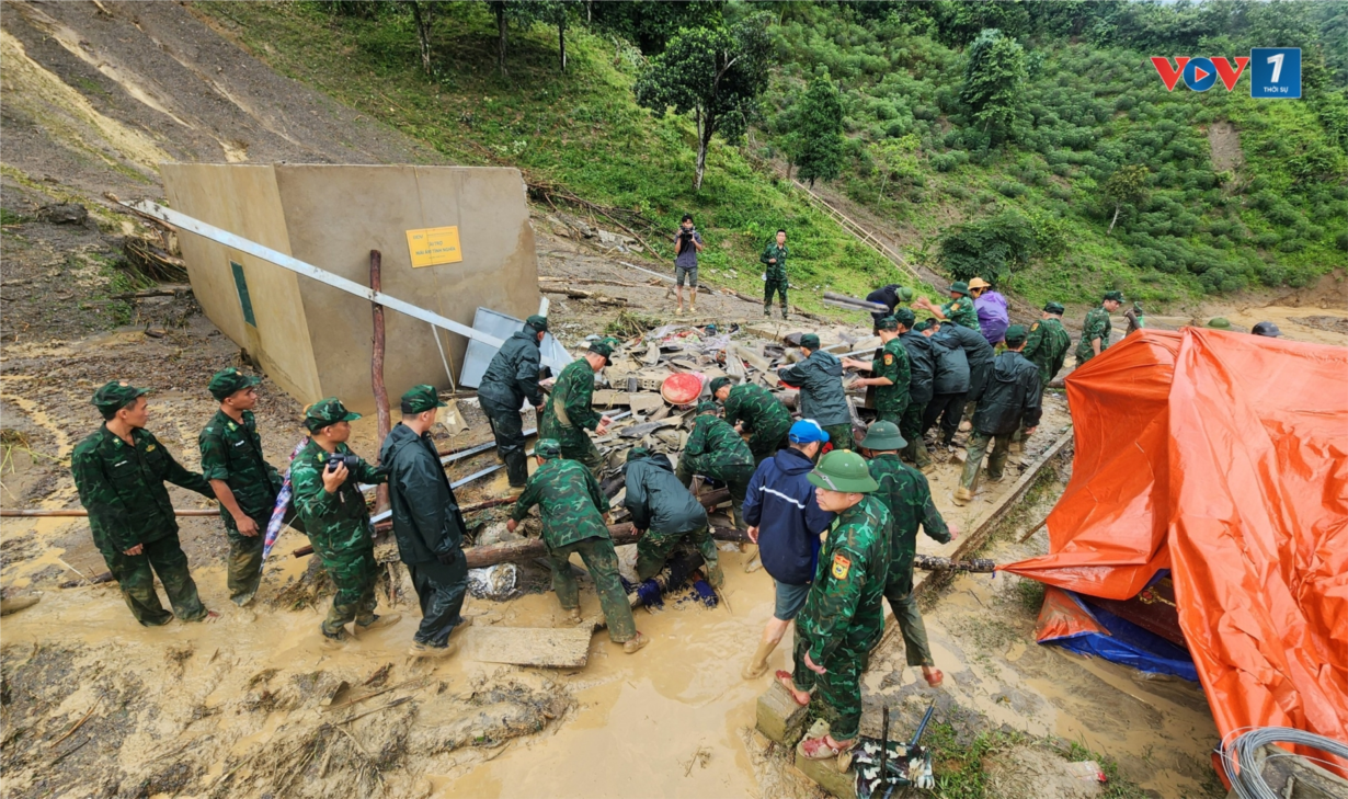 Khẩn trương tái định cư cho người dân vùng lũ Mường Pồn (Điện Biên) (30/07/2024)
